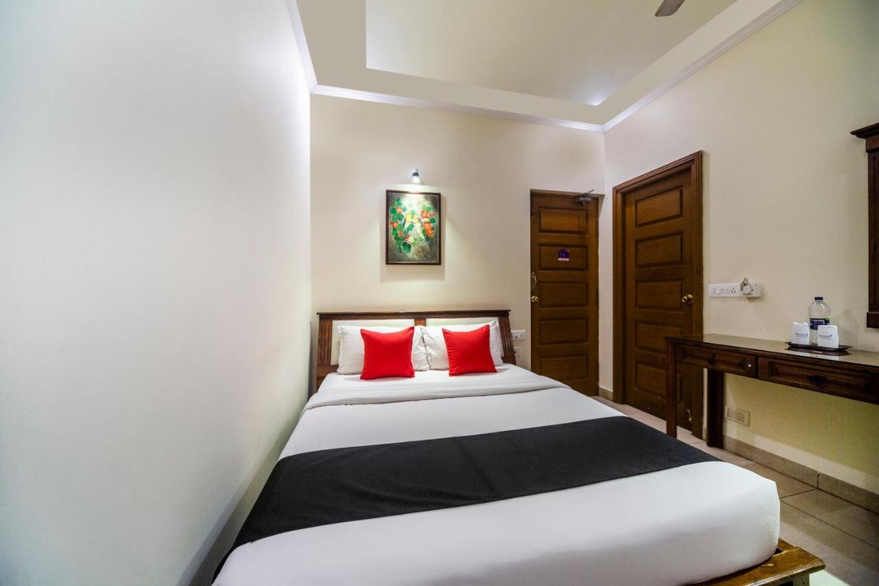 Capital O 66763 Blossoms Serviced Apartments Chennai Exterior foto